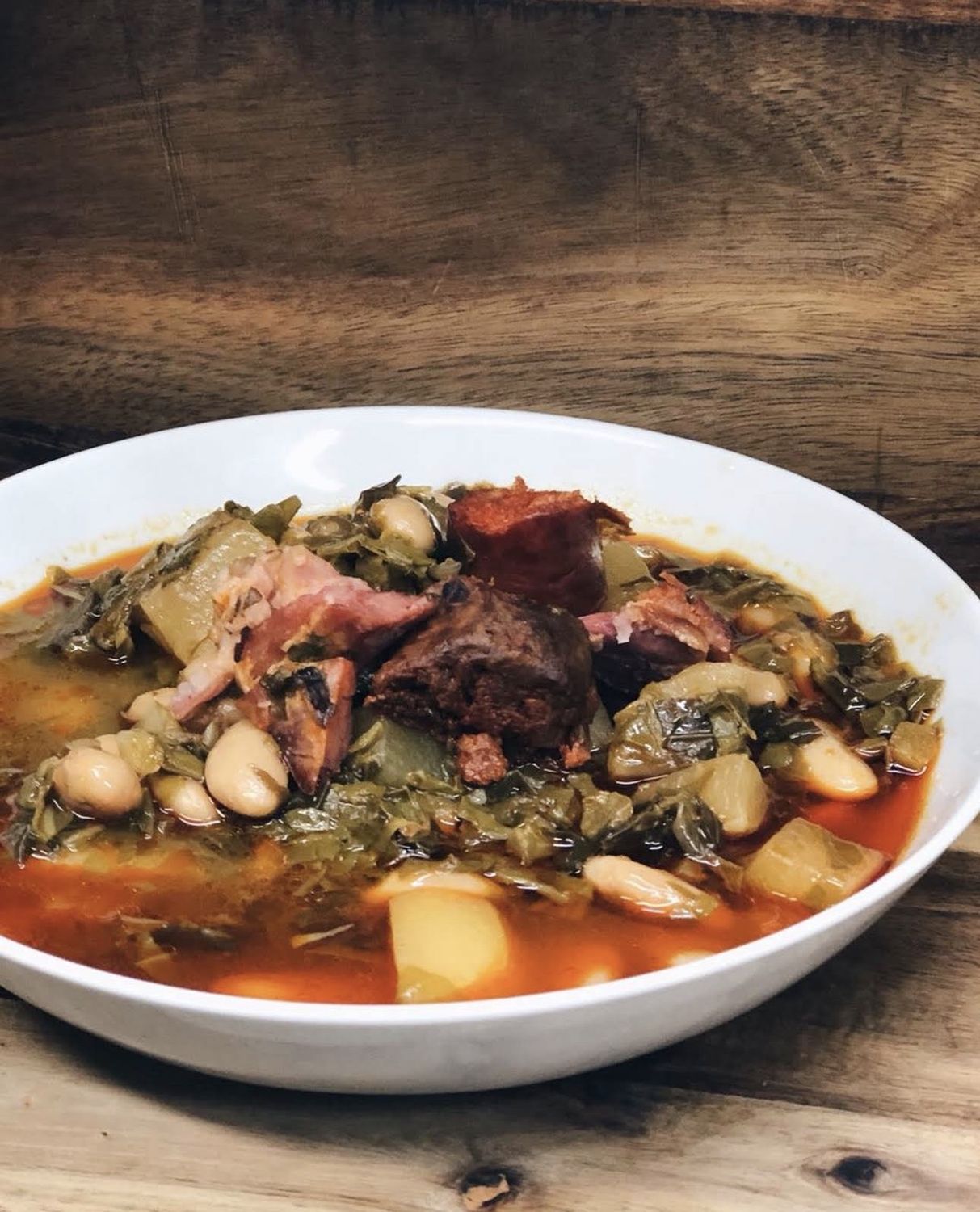 Plato de cuchara con verduras y compango